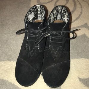 Toms Black Suede Booties